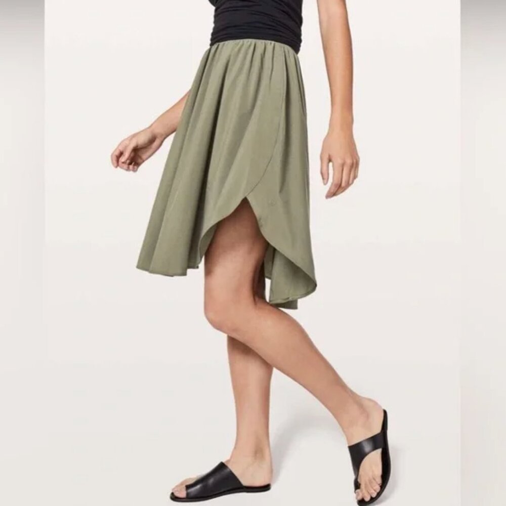 🙌Lululemon The Everyday Skirt Sage Green Size 2 Retail Price $78.00